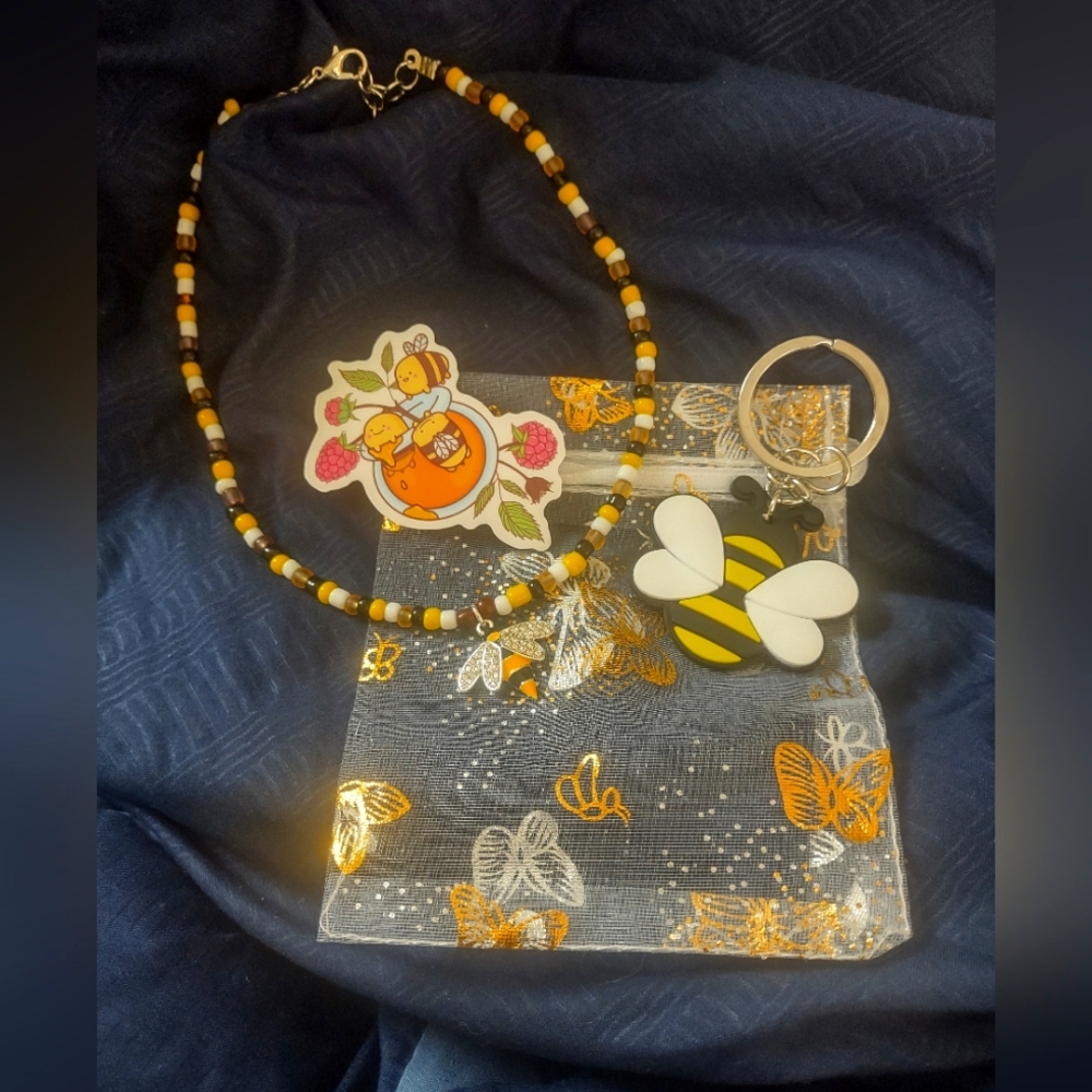 Handmade choker 🐝🐝🐝